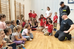 6ae2db4c-4c4f-4ba6-a9bd-a829ef230930