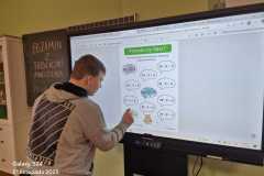 54f67298-b465-49c3-bddd-e825032735b6